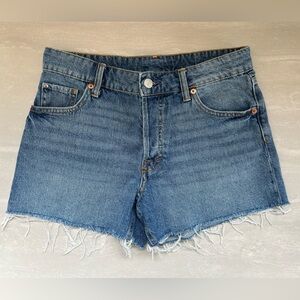 H&M Blue Jean Shorts 90’S BoyFriend with Frayed Hem 35%Cotton